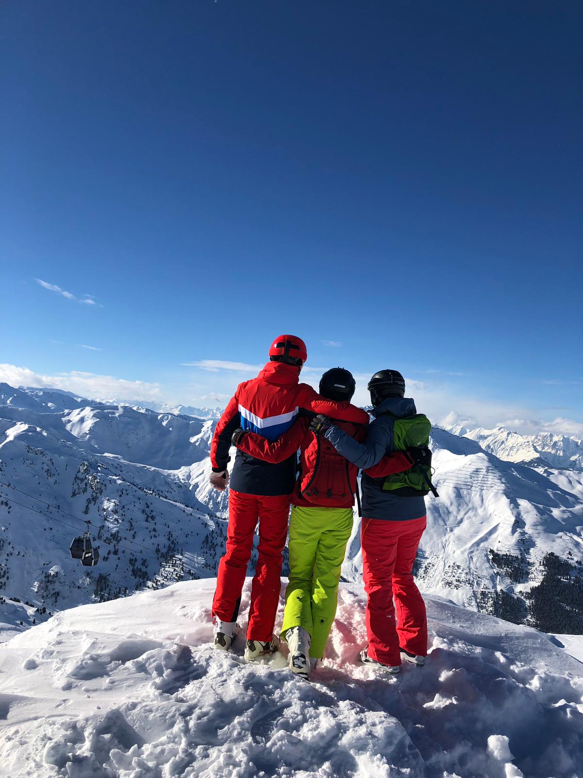 Team babymarkt.de auf Skireise im Zillertal